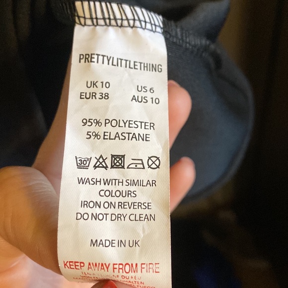 Pretty Little Thing little black dress with shoulder pads size 6 - Picture 4 of 5